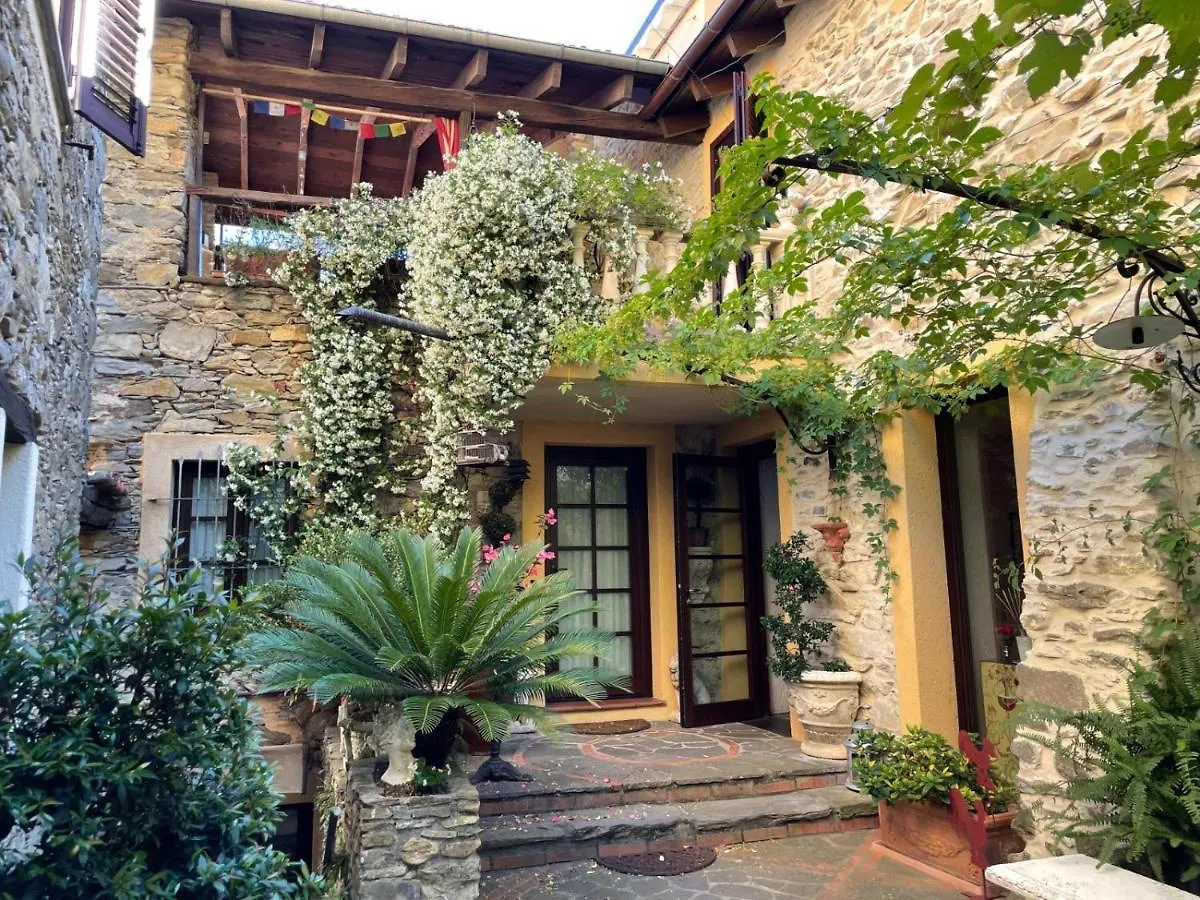 Borgata Cantone Country House B&B Garlenda 3*,  Italië